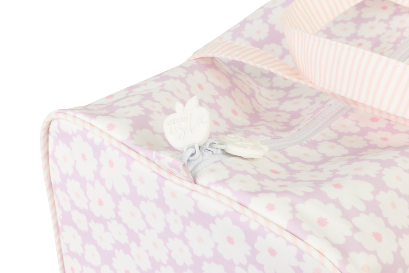 The Duffle Bag in Lavender Daisies